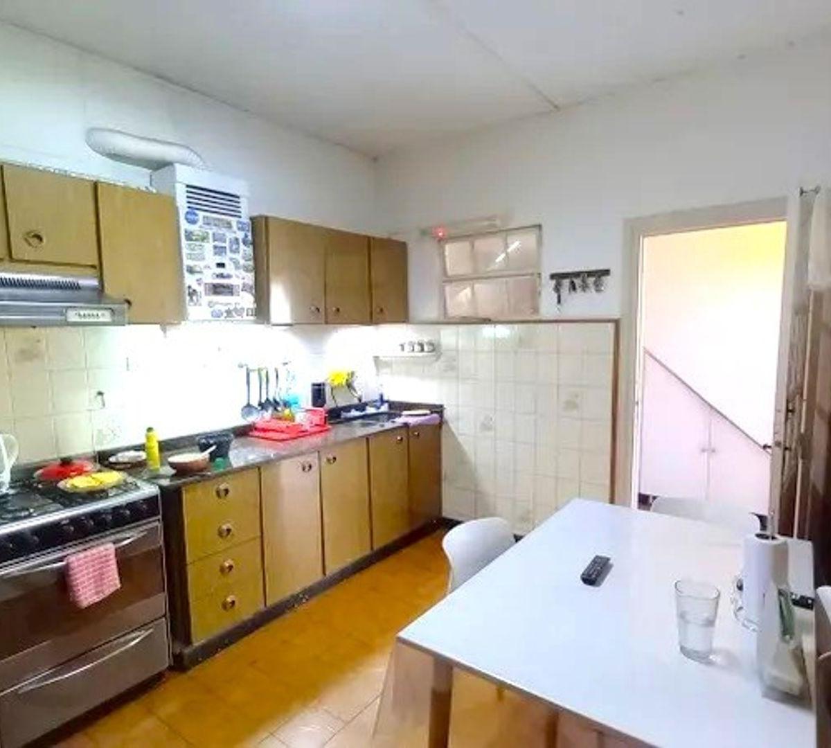 Casa de 5 Ambientes - San Andres (Zona Agustiniano) 1