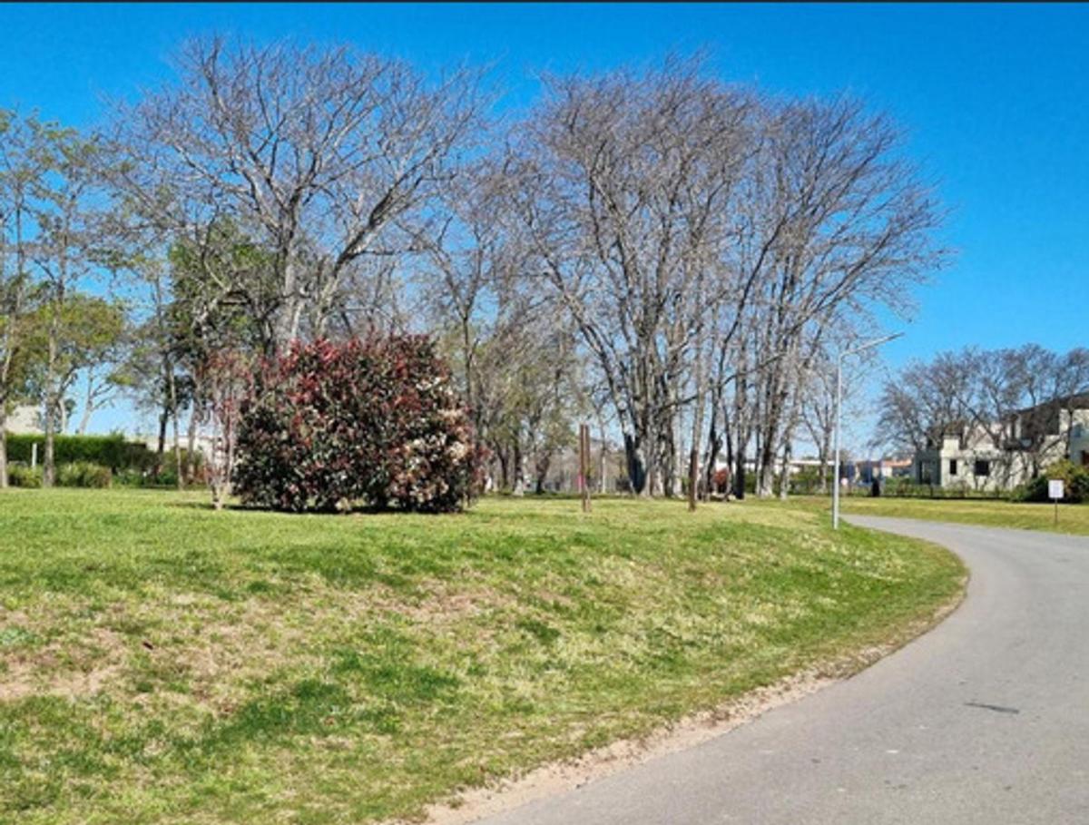 Venta Casa a Estrenar en Greenvile, Barrio a 1