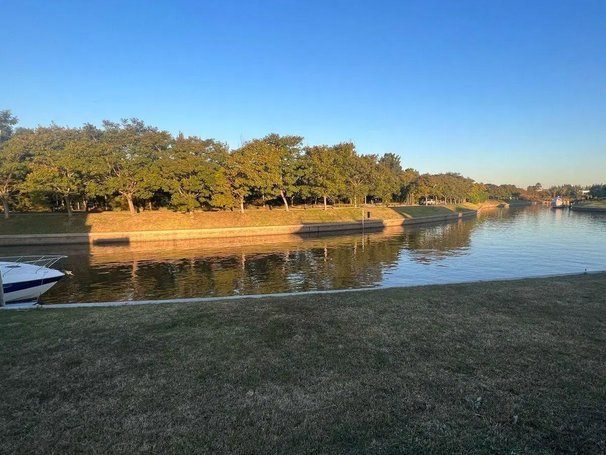 LOTE AL RIO-EXCTE UBICACION- EL YATCH -Financiac 4