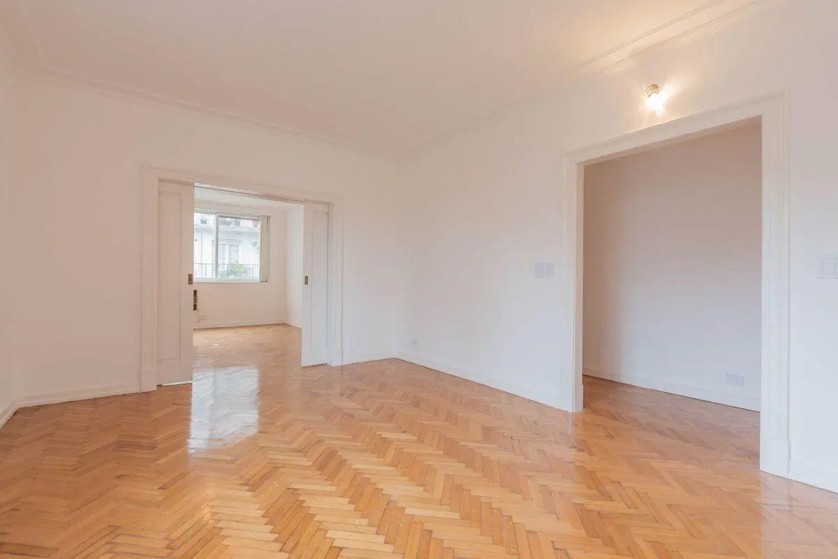 VENTA DEPARTAMENTO 4 AMBIENTES CON COCHERA RETIRO 3