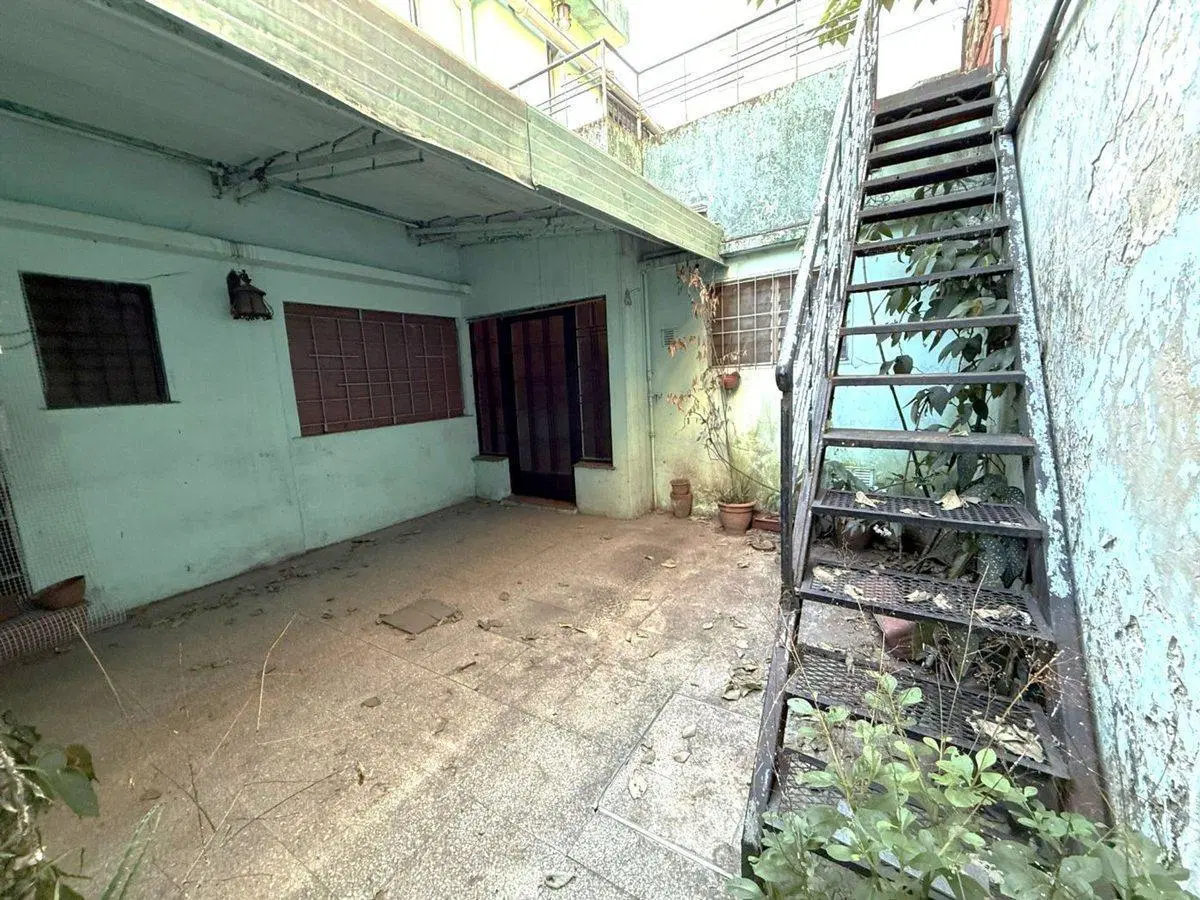 Venta Casa 4 Amb con Garage y local en Avellaneda 3