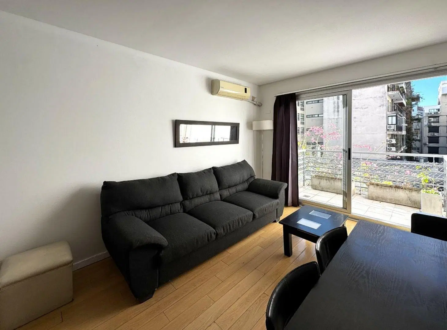 VENTA TRIPLEX 2 AMBIENTES CON TERRAZA LAS CAÑITAS 2