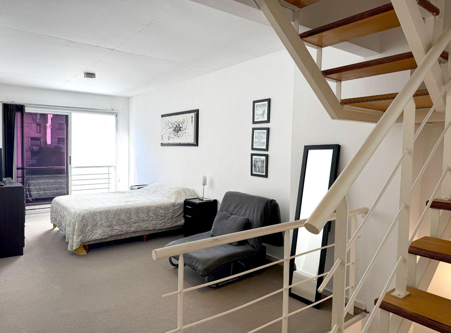 VENTA TRIPLEX 2 AMBIENTES CON TERRAZA LAS CAÑITAS