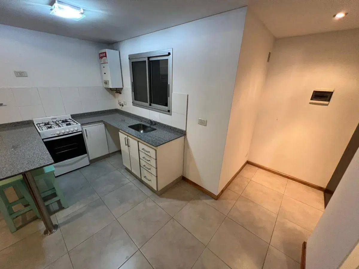 Monoambiente en excelente ubicación Villa Urquiza 3