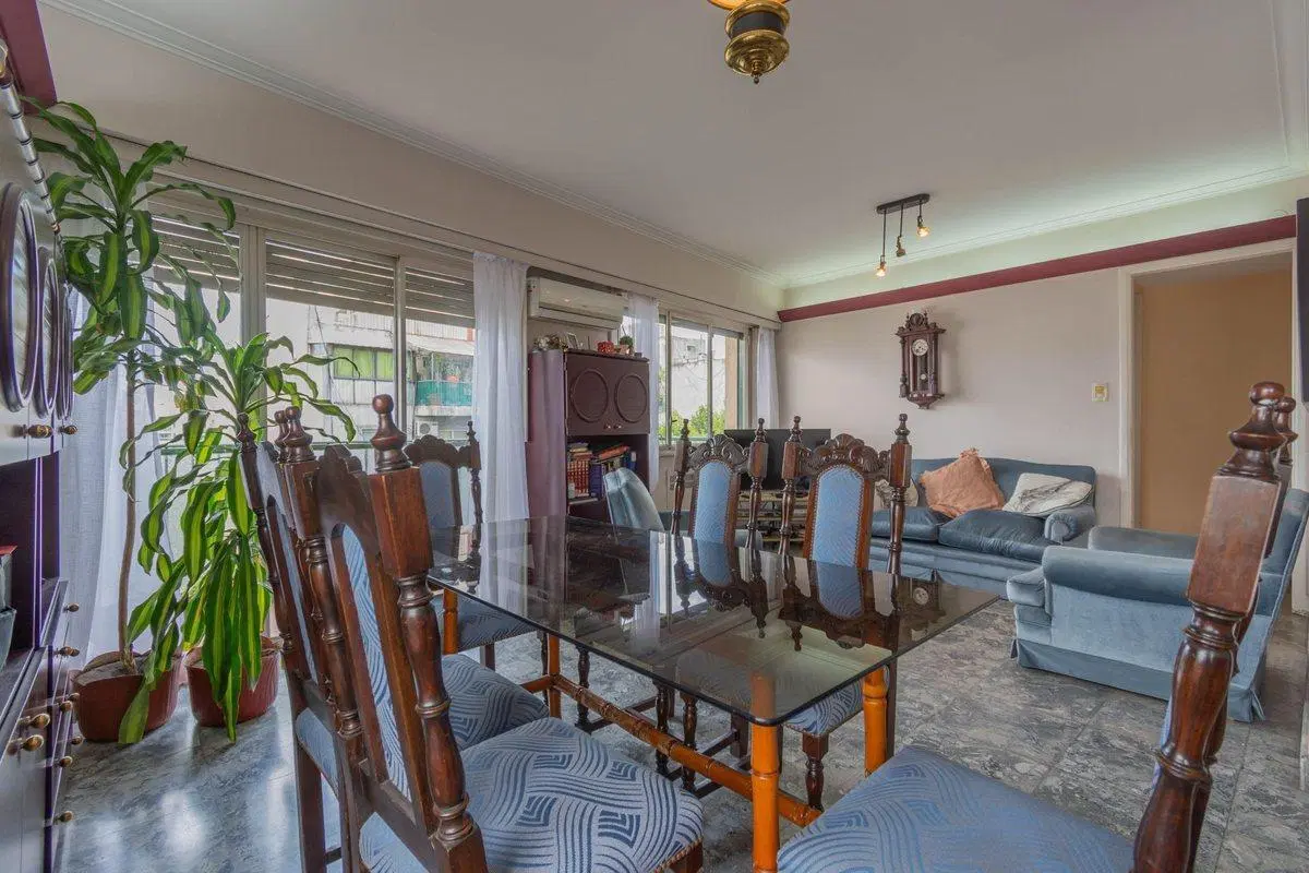 VENTA CABALLITO 4 AMBS. FRENTE BALCON COCHERA 3