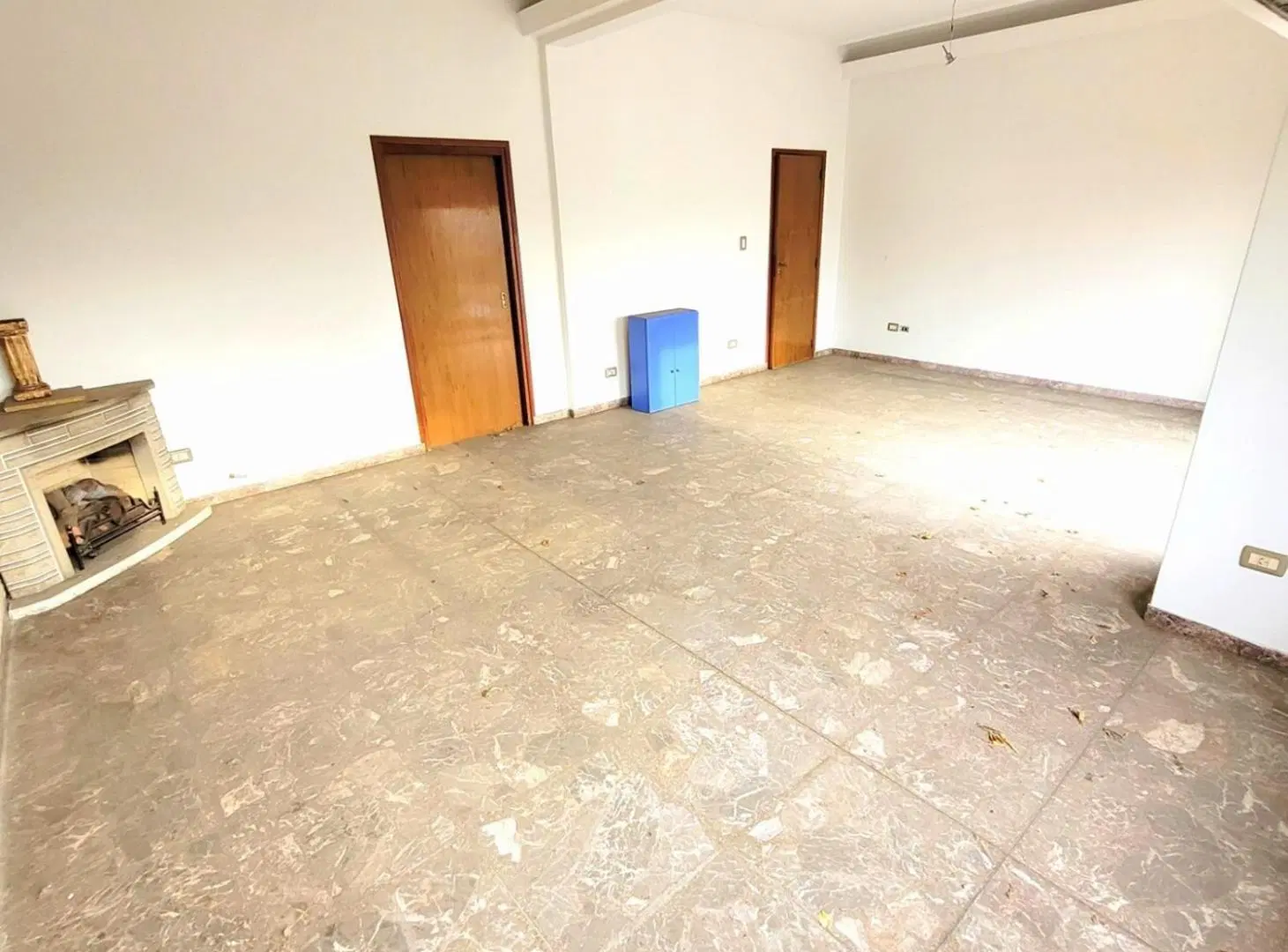Venta en BLOCK en Villa Ballester 2DEPTOS+2LOCALES 2
