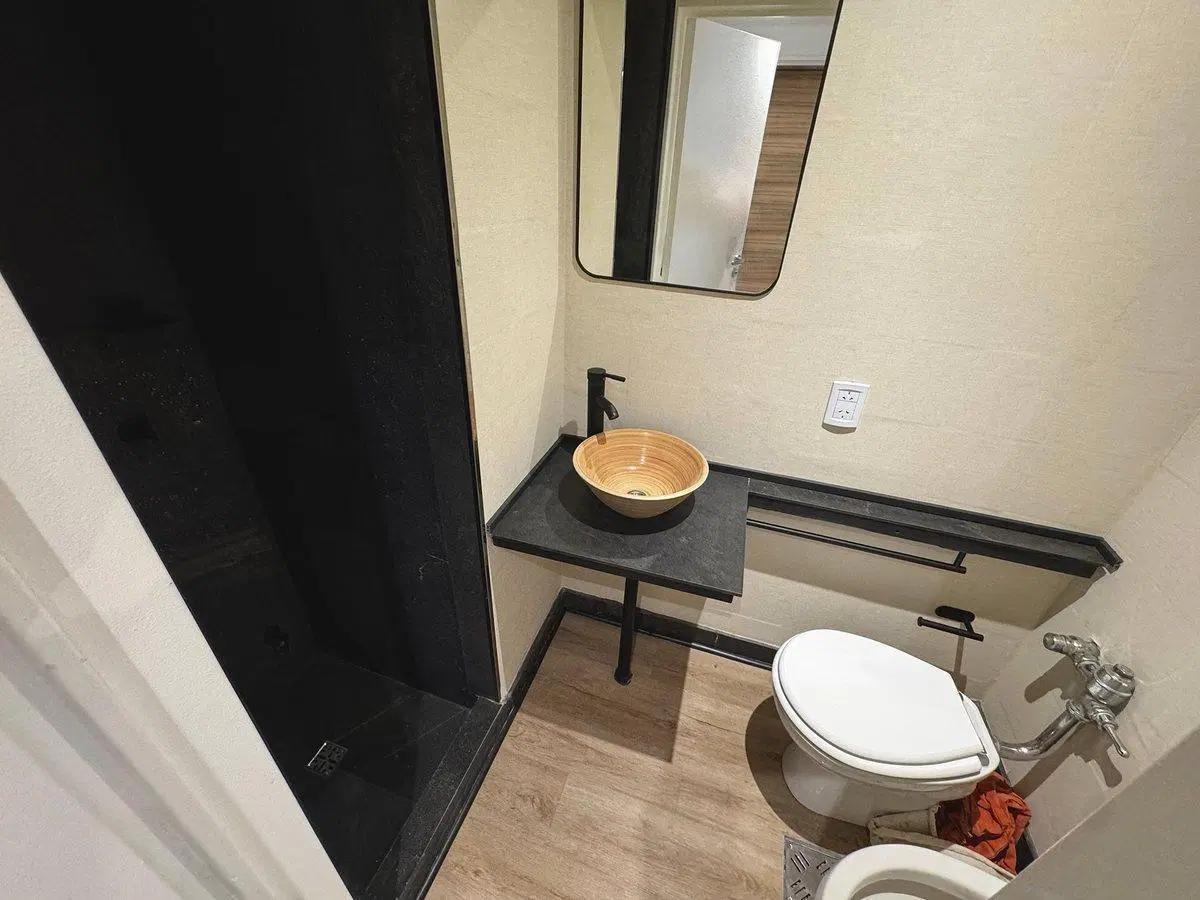 VENTA MONOAMBIENTE CON COCHERA RECOLETA 5
