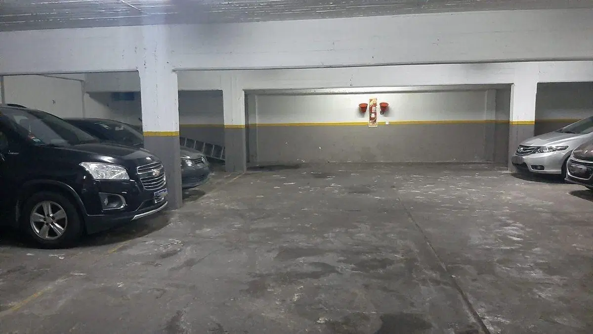 VENTA COCHERA CUBIERTA PALERMO 4