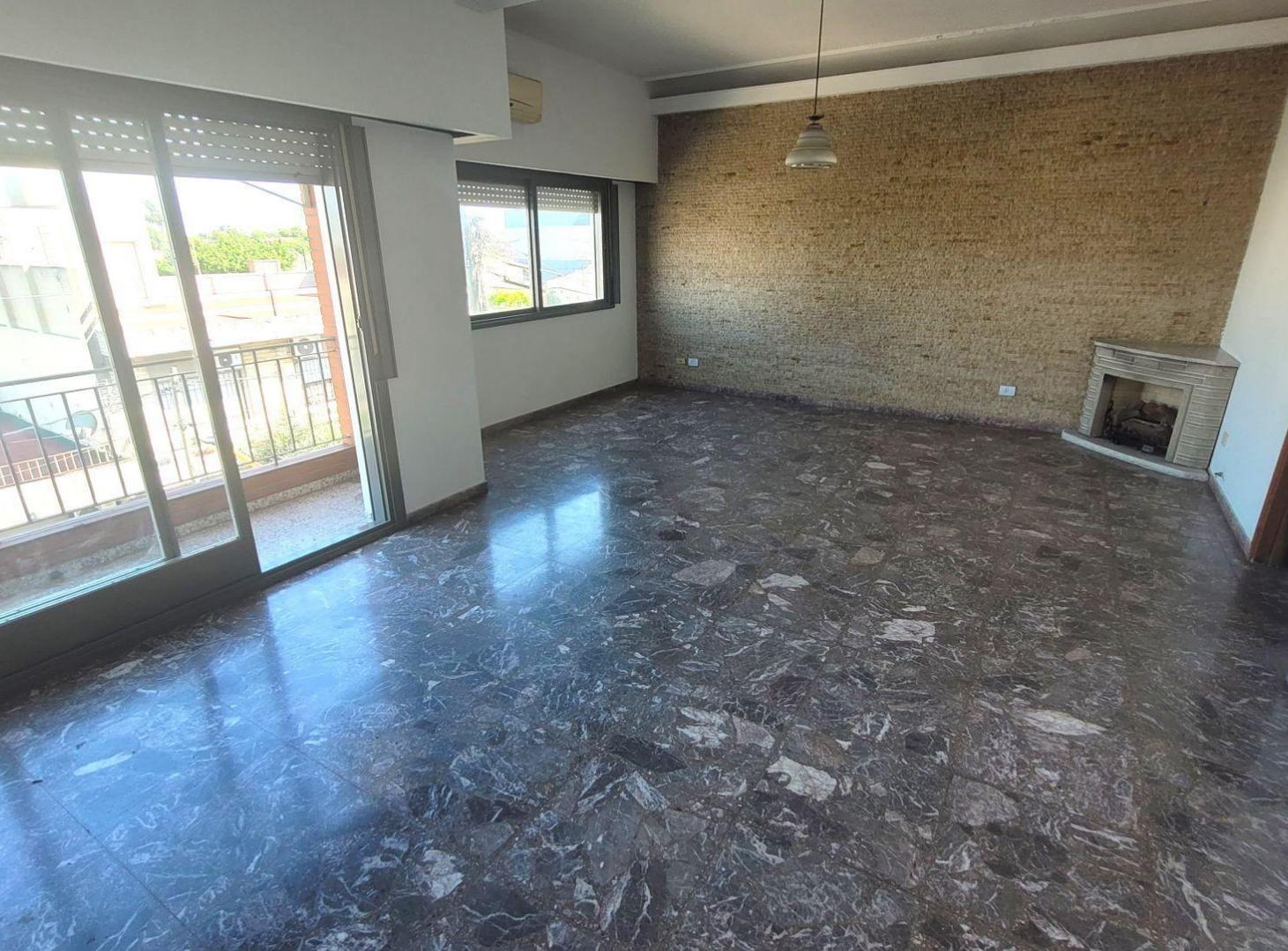 Departamento de 3 ambientes en Villa Ballester