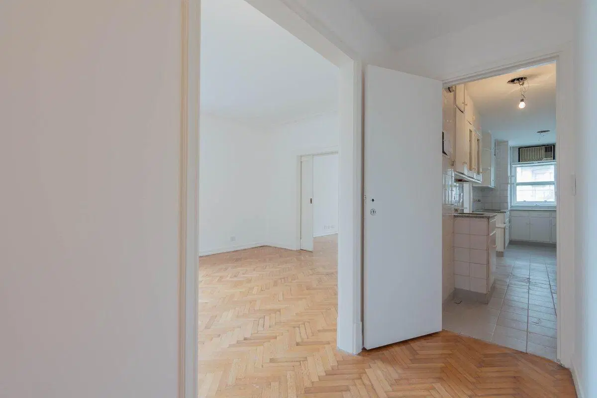 VENTA DEPARTAMENTO 4 AMBIENTES COCHERA RECOLETA 5