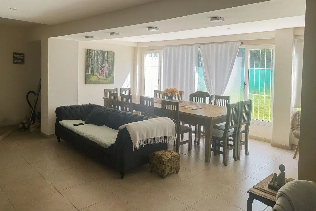 VENTA CASA 4 AMBIENTES PILETA LOMA VERDE ESCOBAR 2