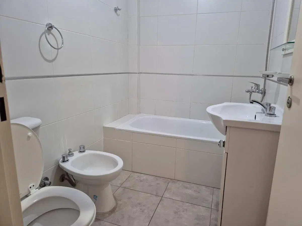VENTA DE PH 2 AMBIENTES CON COCHERA PRECIO ACTUAL! 4