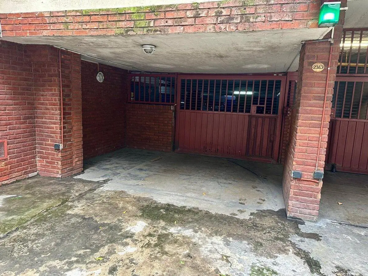 Cochera Espacio Guardacoche Cubierta Belgrano 3