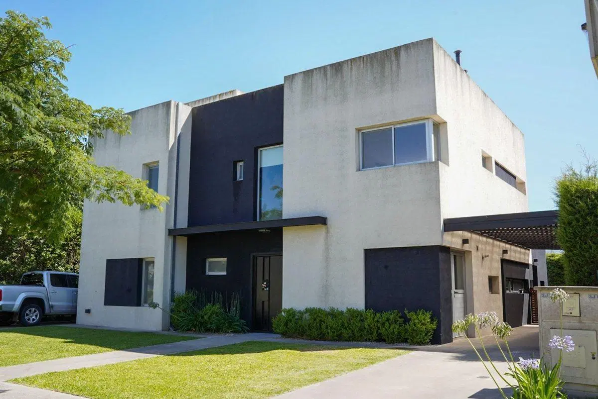EXCELENTE CASA EN VENTA - NUEVO QUILMES 4