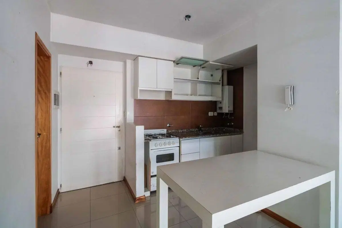 VENTA DEPARTAMENTO 2 AMB CABALLITO ESP GUARDACOCHE 3