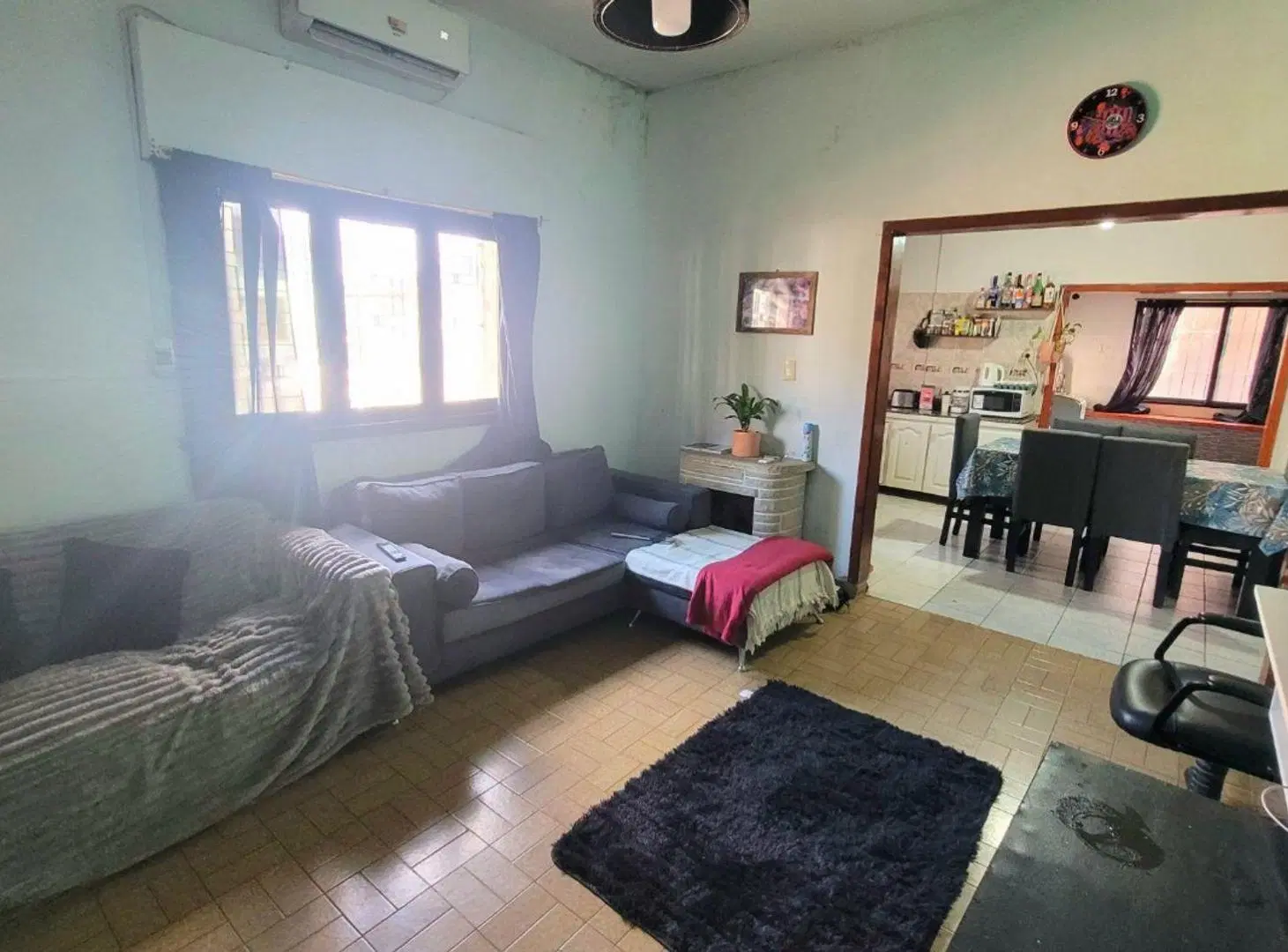 Casa en venta de 4 amb + depto de 2 amb - Moreno 2