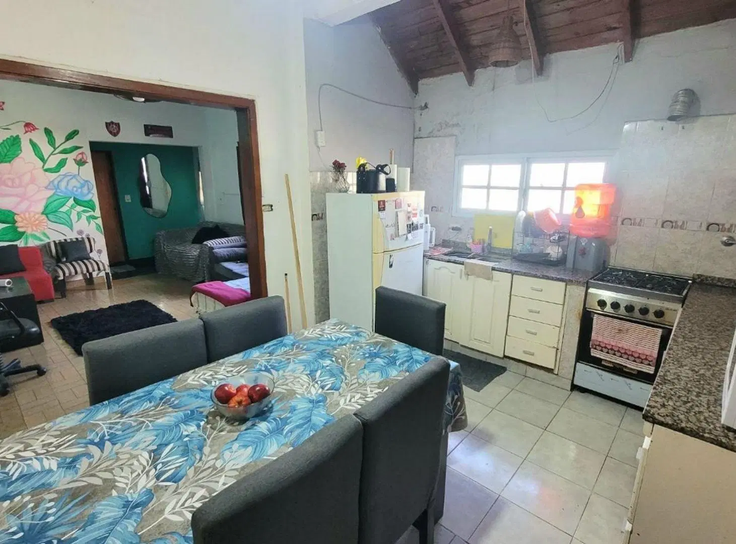 Casa en venta de 4 amb + depto de 2 amb - Moreno 3