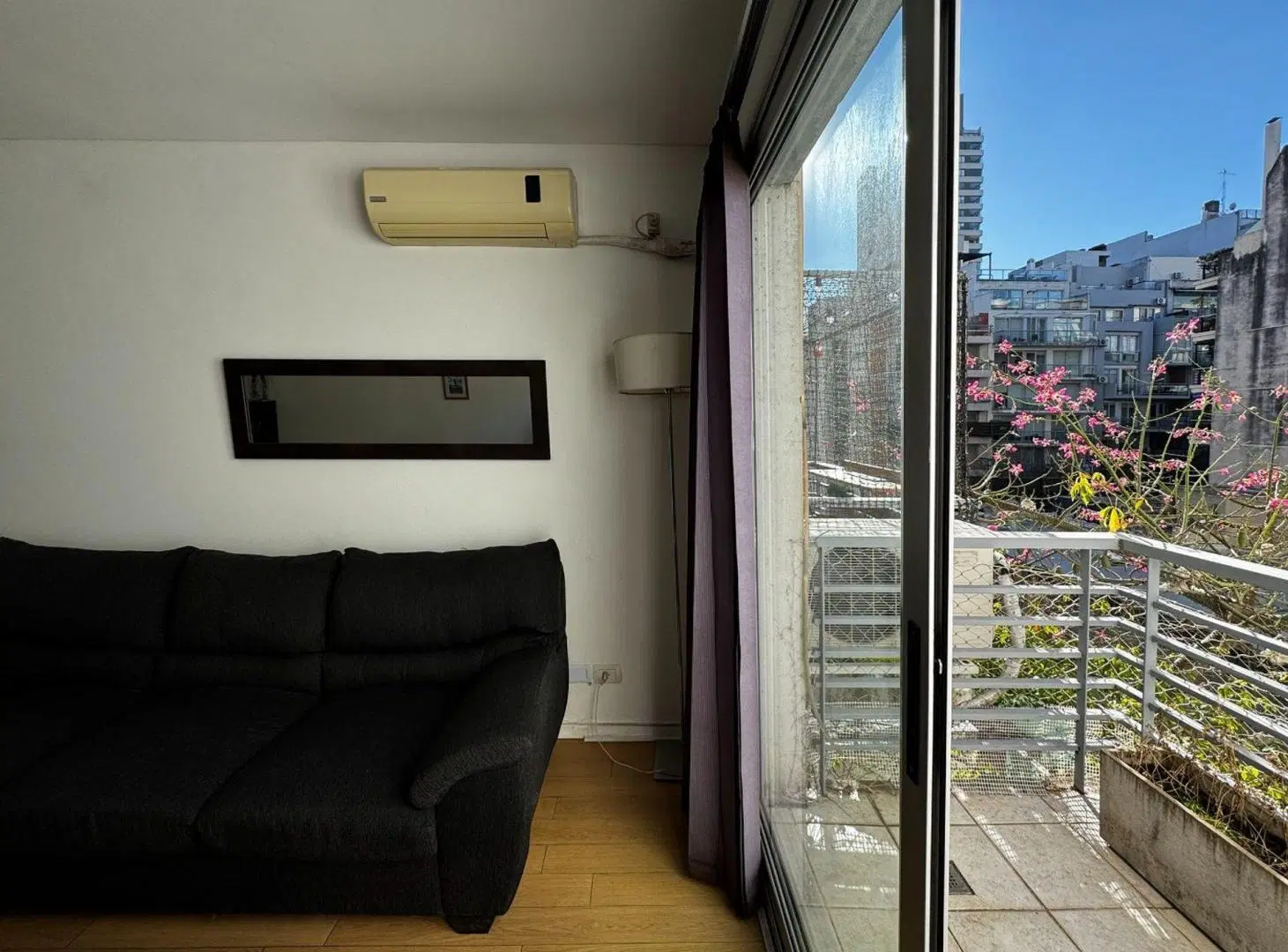 VENTA TRIPLEX 2 AMBIENTES CON TERRAZA LAS CAÑITAS 5