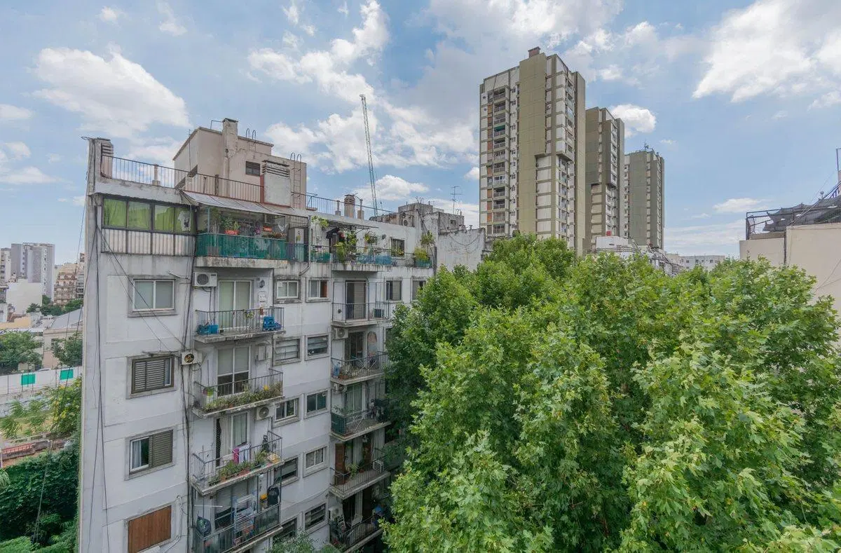 VENTA CABALLITO 4 AMBS. FRENTE BALCON COCHERA 5