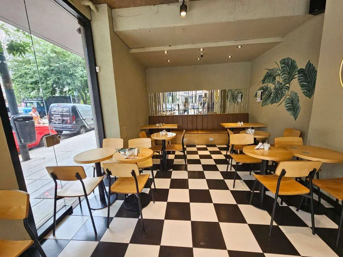EXCTE LOCAL ESQUINA - CON RENTA- VILLA LURO 2