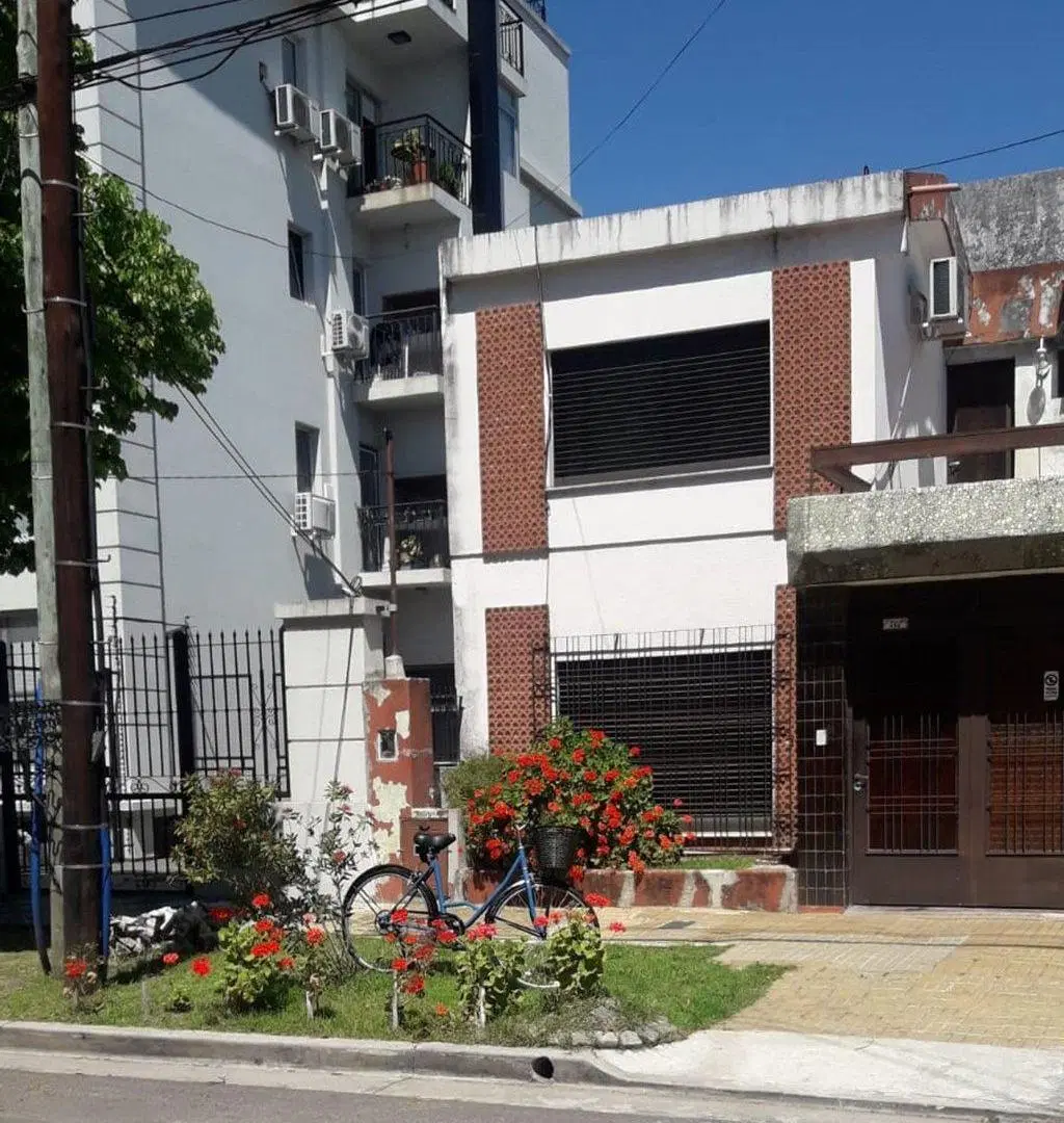 Casa 4 amb en venta en la mejor zona Ituzaingó Nor 5