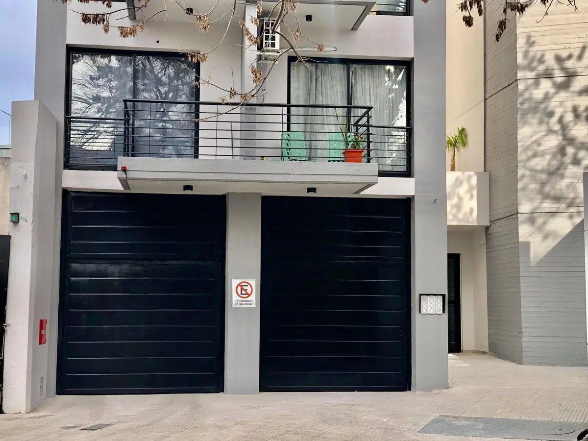 VENTA COCHERA CUBIERTA EN PB A ESTRENAR 2