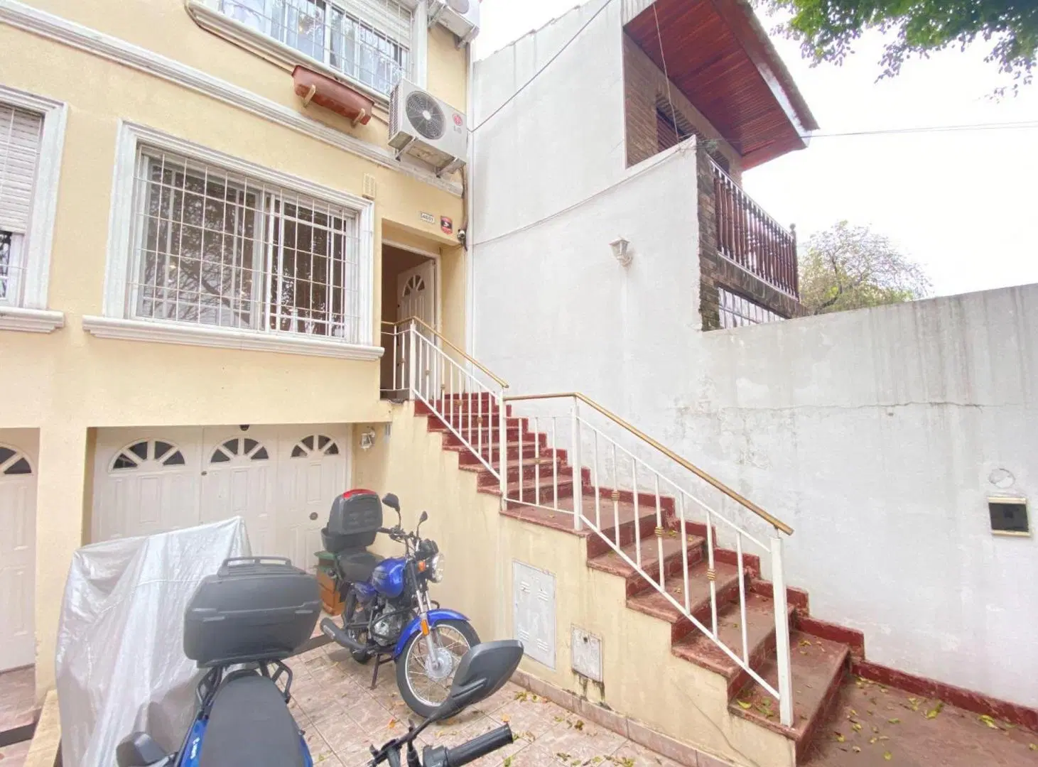 PH TRIPLEX, JARDIN Y PARRILA, APTO CRED 3