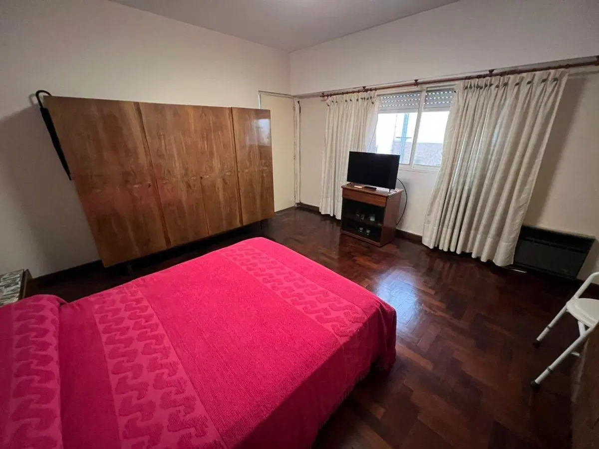 Casa sobre lote propio en Villa Lugano 3