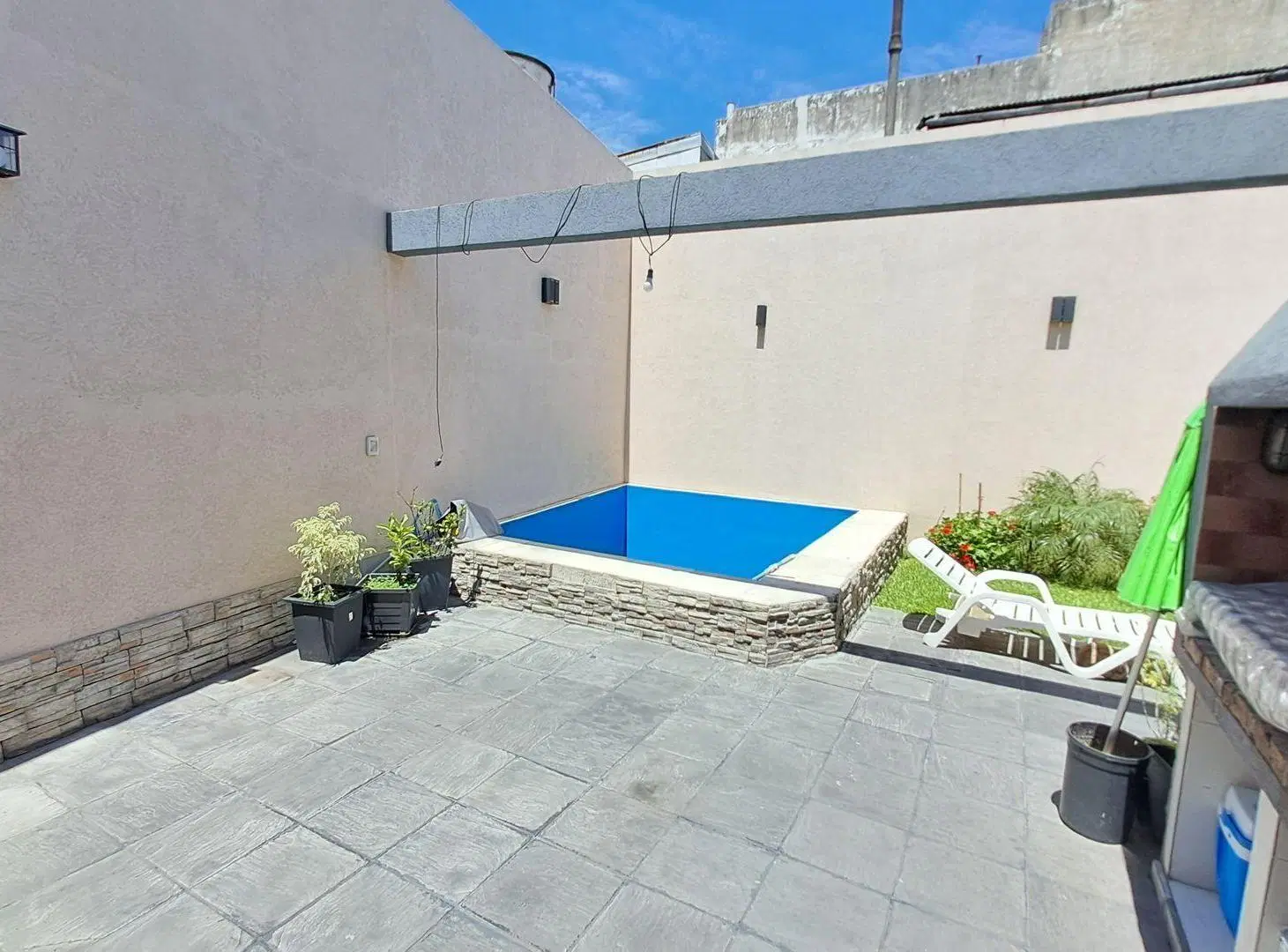 CASA RECICLADA - JARDIN, PILETA - APTO CREDITO 2
