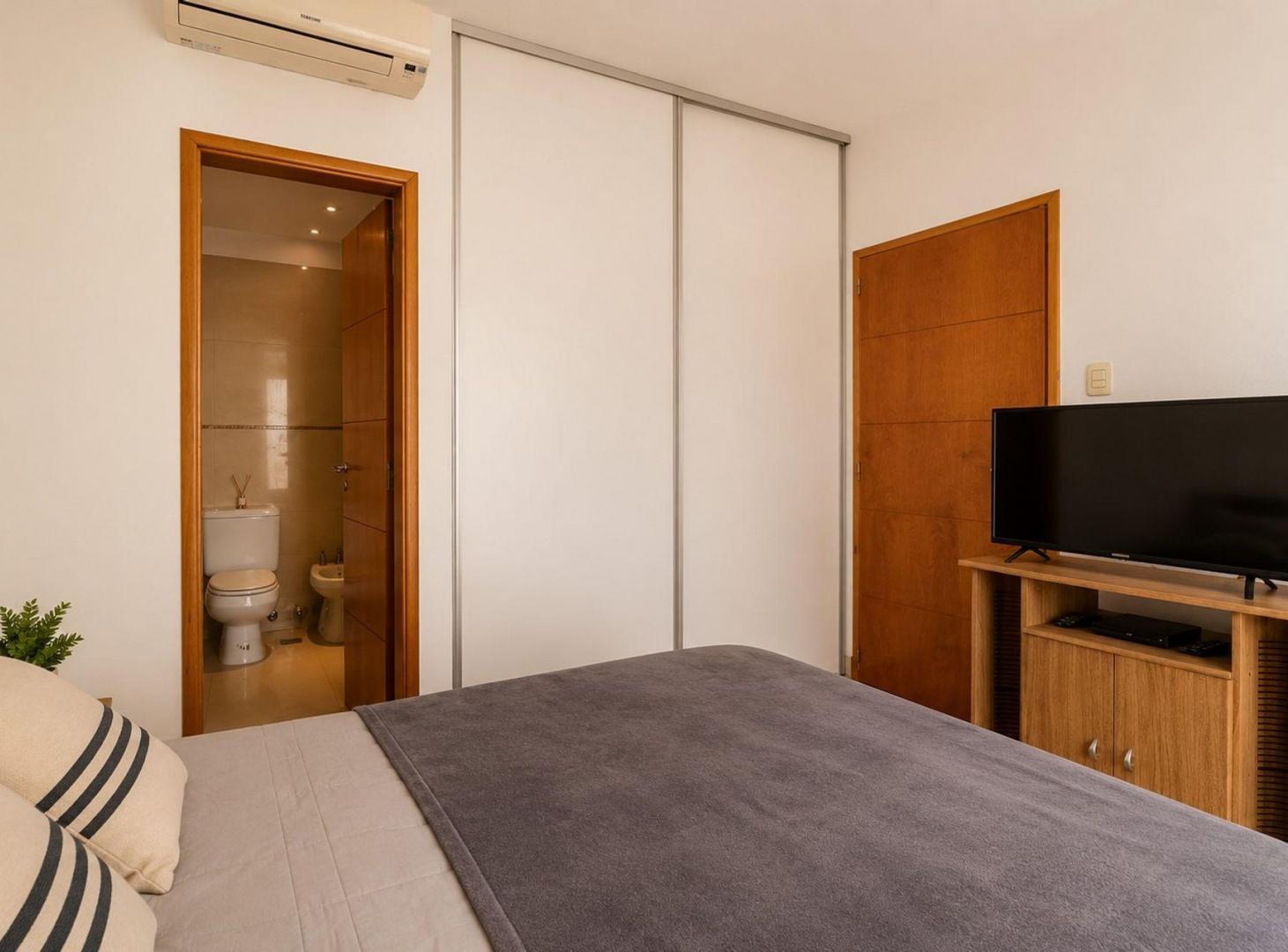Foto de VENTA DEPARTAMENTO 2 AMB CABALLITO ESP GUARDACOCHE, imagen 4