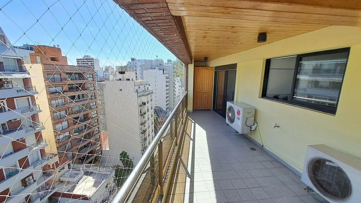 DEPTO DE 4 AMB CON DOS COCHERAS - AVELL CENTRO 3