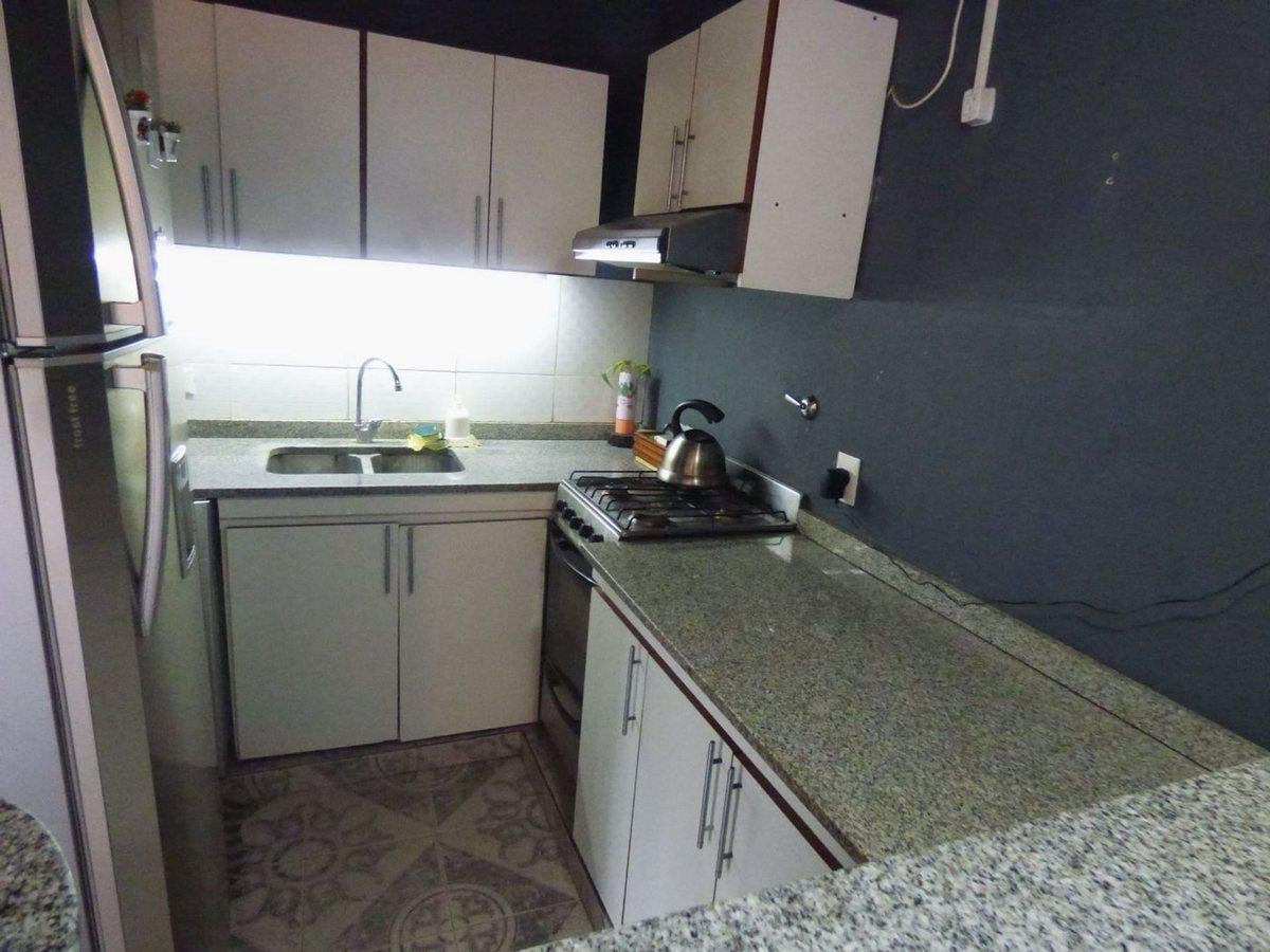Foto de CASA 5 AMBIENTES VENTA INGENIERO MASCHWITZ AMPLIA, imagen 2