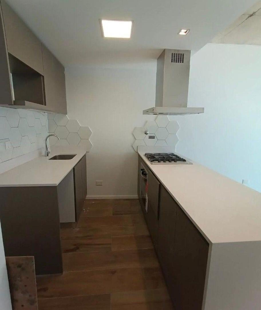 Foto de MONOAMBIENTE-FRENTE-BALCÓN 40MTS, imagen 1