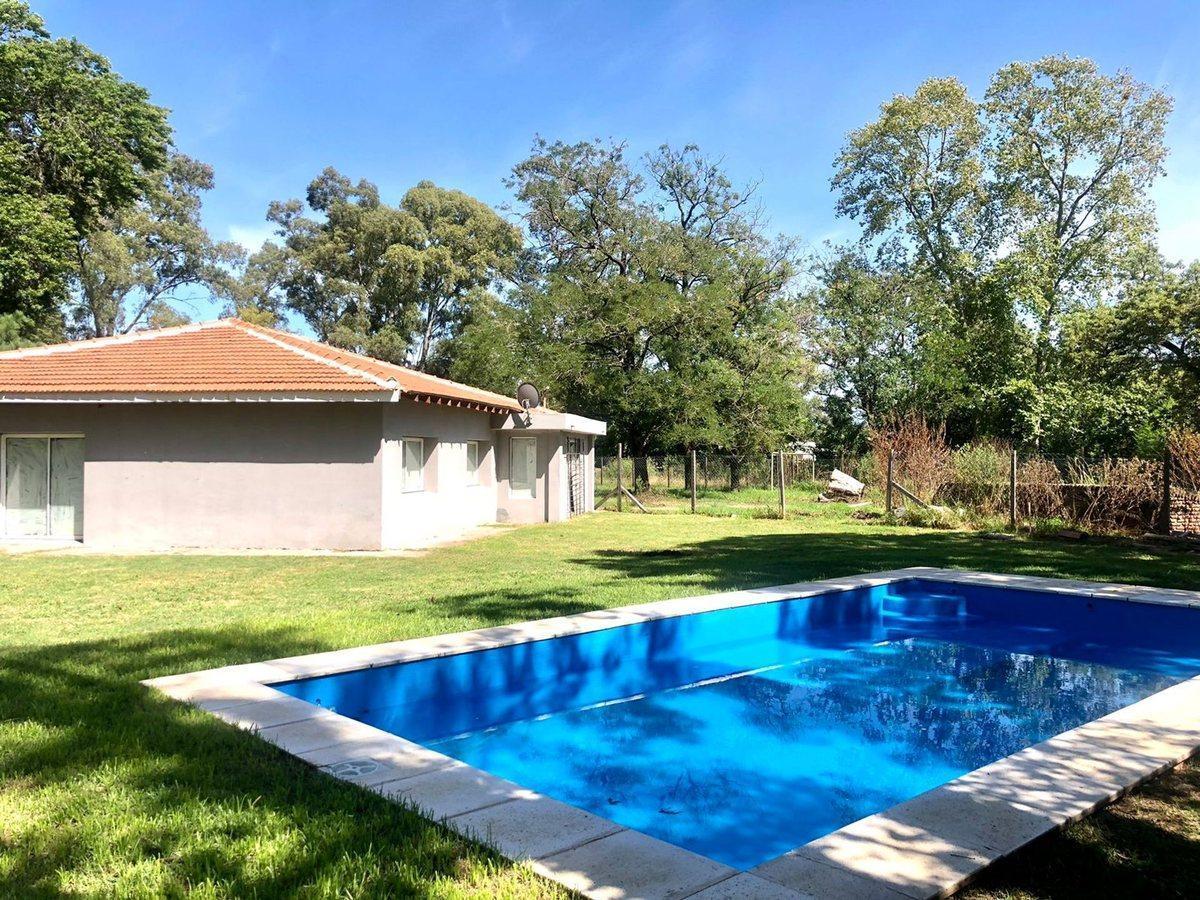 Foto de CASA EN VENTA 4 AMB CON PILETA LOMA VERDE ESCOBAR, imagen 5