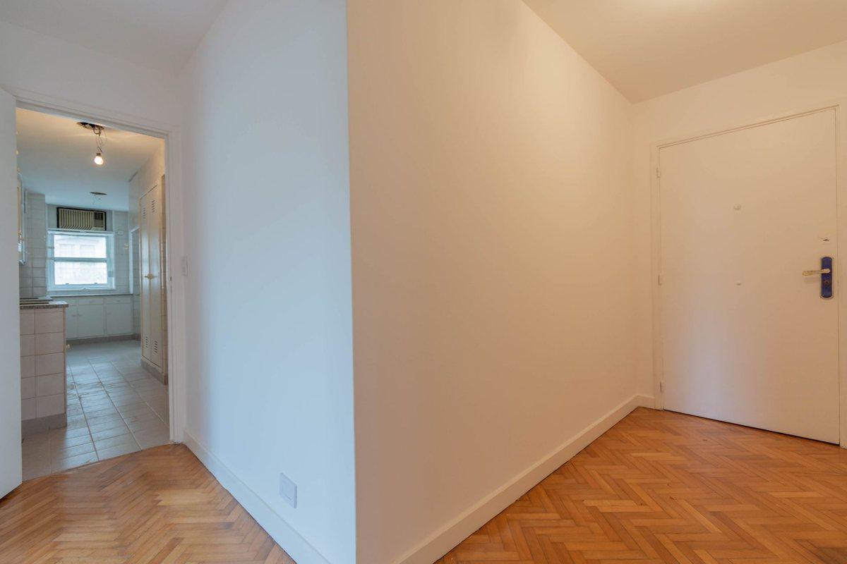 Foto de VENTA DEPARTAMENTO 4 AMBIENTES CON COCHERA RETIRO, imagen 1