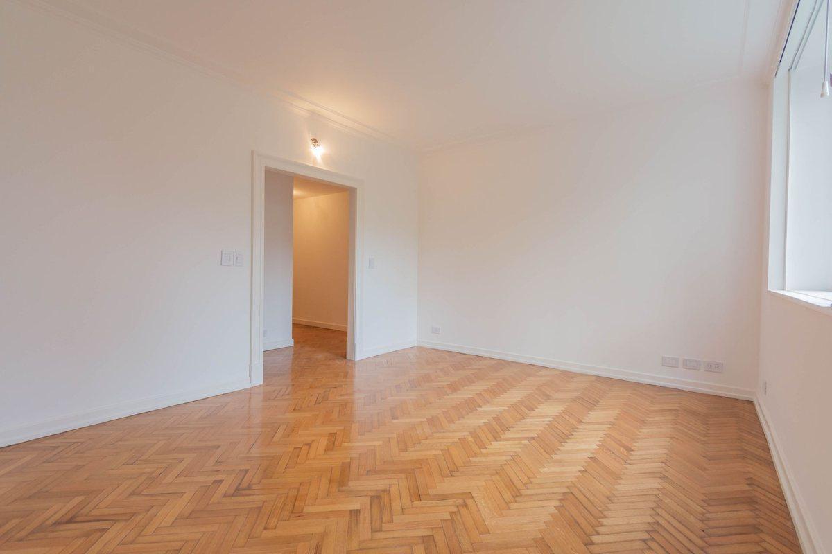 Foto de VENTA DEPARTAMENTO 4 AMBIENTES CON COCHERA RETIRO, imagen 4