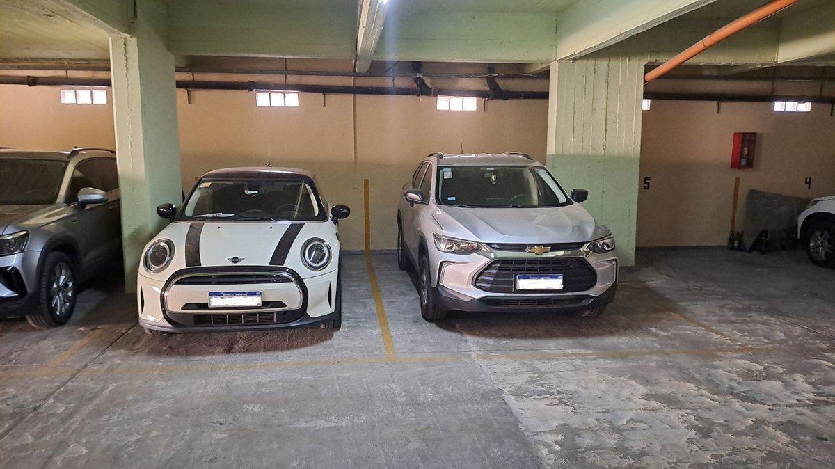 Foto de DEPTO DE 4 AMB CON DOS COCHERAS - AVELL CENTRO, imagen 4