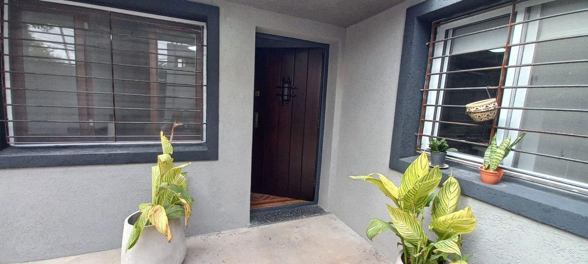 Foto de Casa de 3 amb. gran jardin, galeria y cochera x2, imagen 2