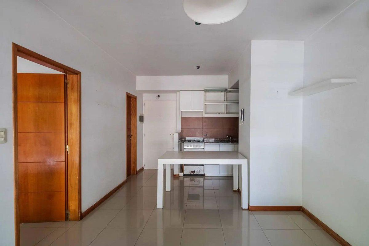 Foto de VENTA DEPARTAMENTO 2 AMB CABALLITO ESP GUARDACOCHE, imagen 3