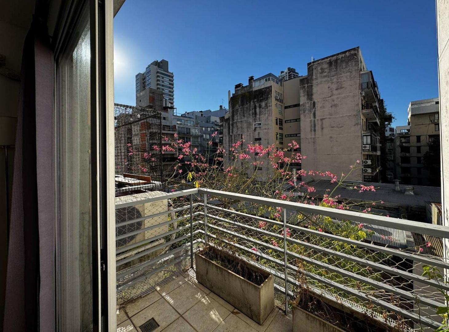 Foto de VENTA TRIPLEX 2 AMBIENTES CON TERRAZA LAS CAÑITAS, imagen 4