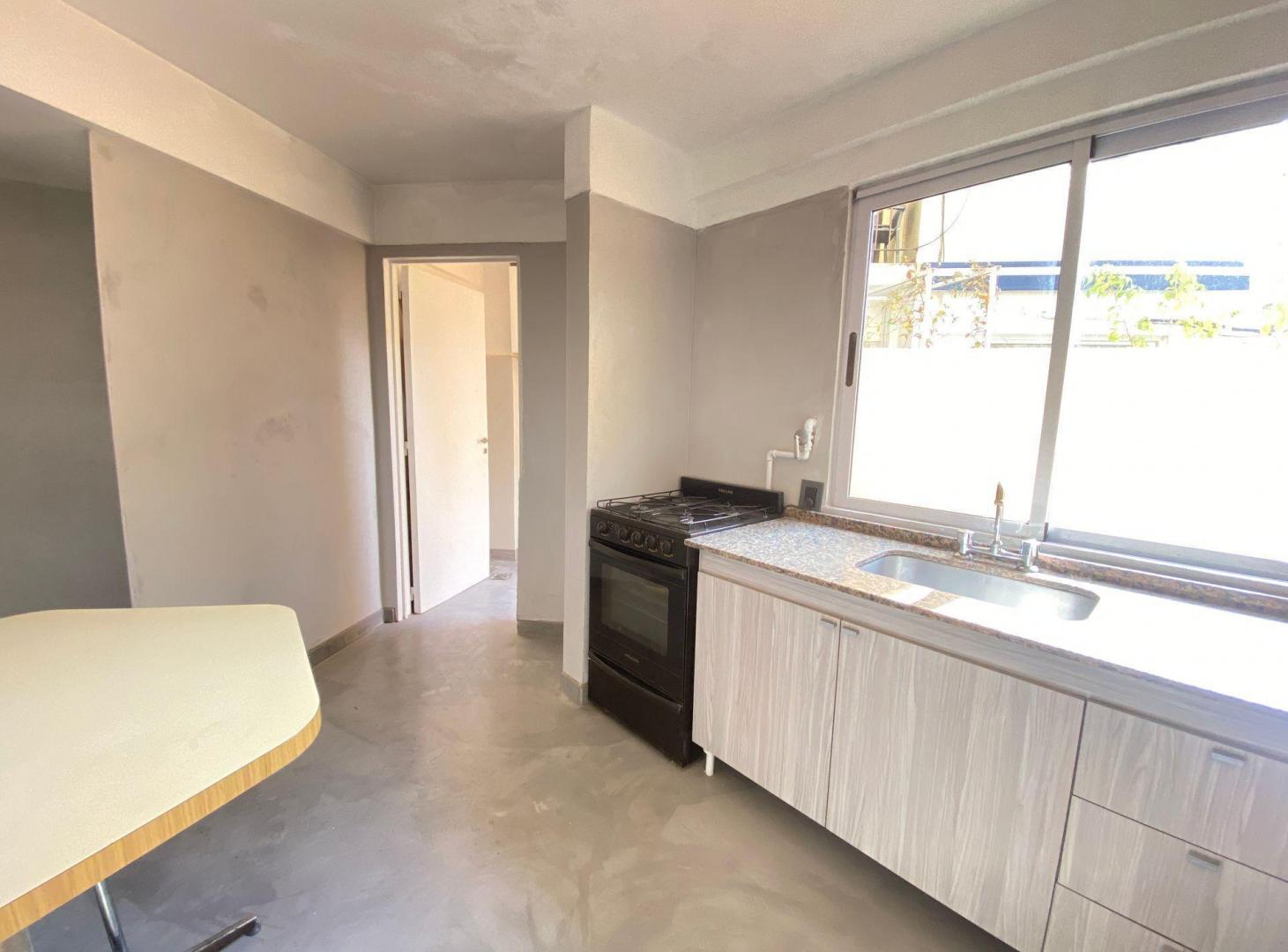 Foto de Venta 3 Ambientes con Balcón y Patio, Belgrano, imagen 4