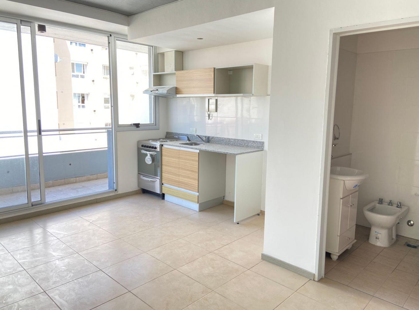 Foto de VENTA MONOAMBIENTE DE 49 Mts DIVISIBLE, SAAVEDRA, imagen 3