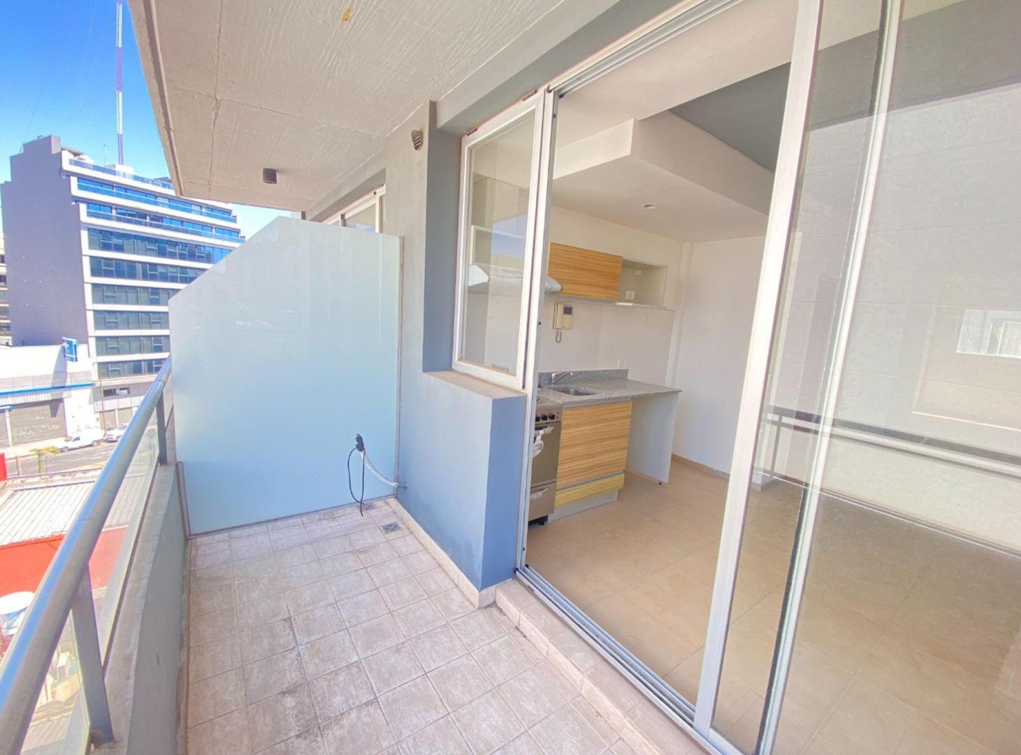 Foto de VENTA MONOAMBIENTE DE 49 Mts DIVISIBLE, SAAVEDRA, imagen 1