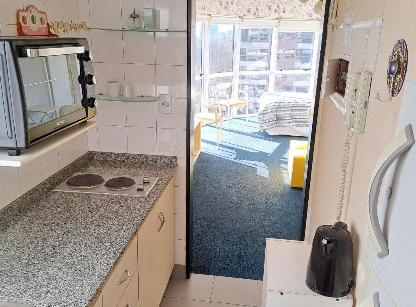Foto de ALQ MONOAMBIENTE C/MUEBLES Y EQUIPADO - SAN TELMO, imagen 3
