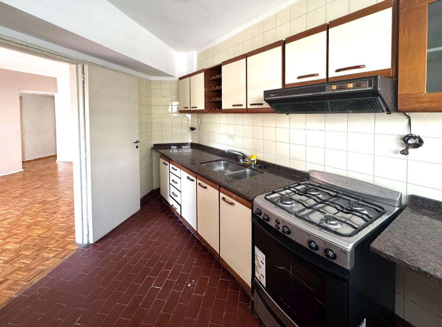 Foto de VENTA DEPTO 3 AMBIENTES COGHLAN, imagen 2