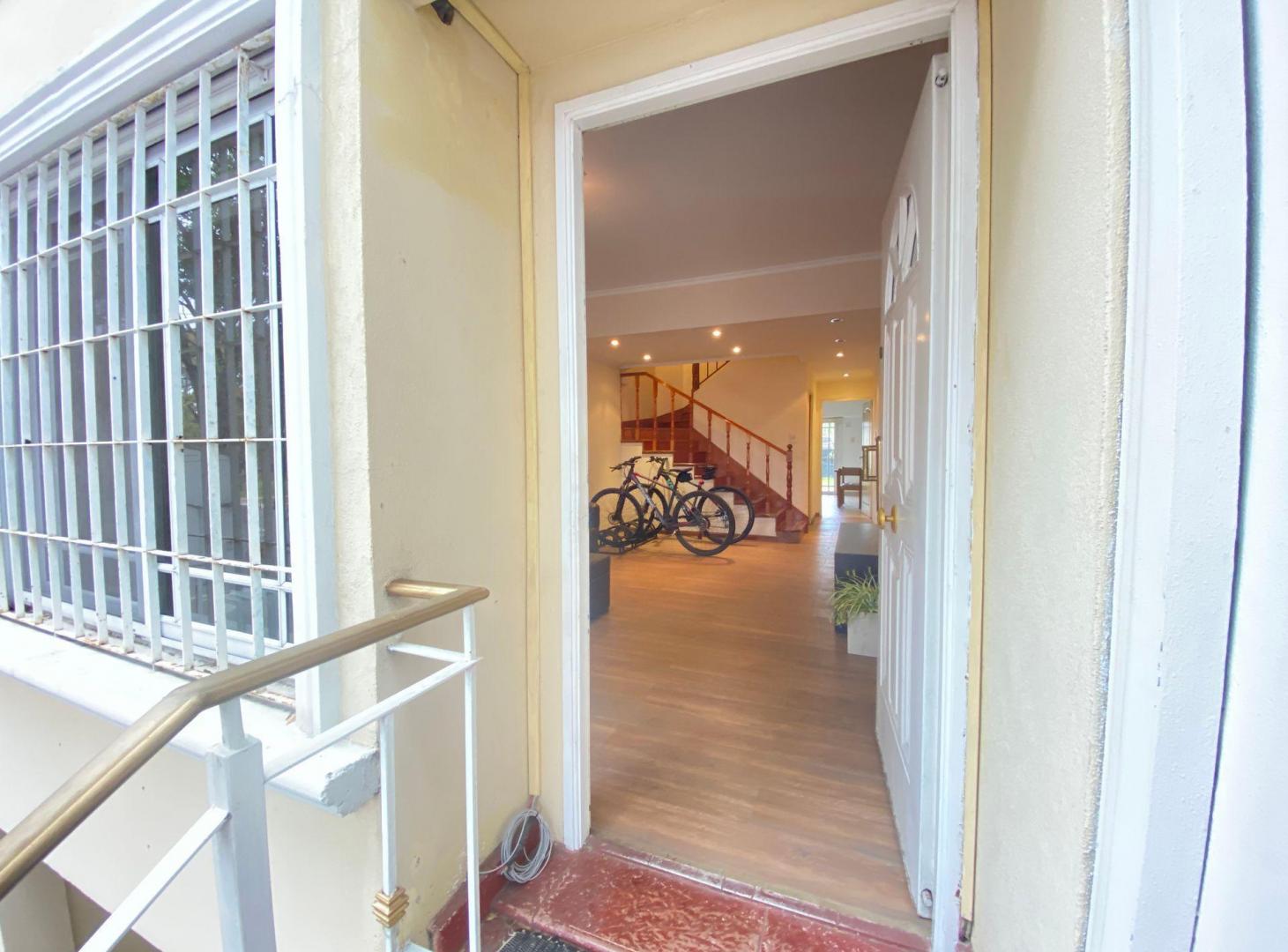 Foto de PH TRIPLEX, JARDIN Y PARRILA, APTO CRED, imagen 2