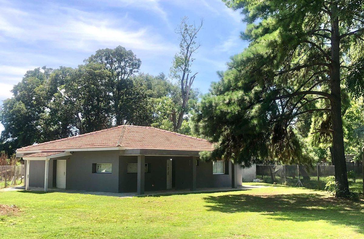 Foto de CASA EN VENTA 4 AMB CON PILETA LOMA VERDE ESCOBAR, imagen 2