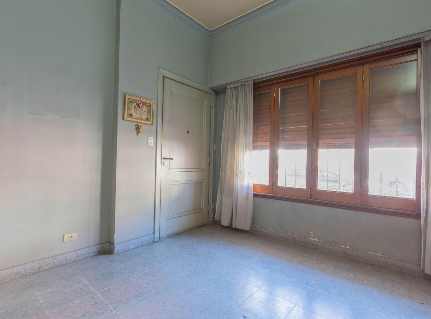 Foto de Vta. Villa Devoto PH, PB,4 ambs, cochera. Jardin, imagen 5