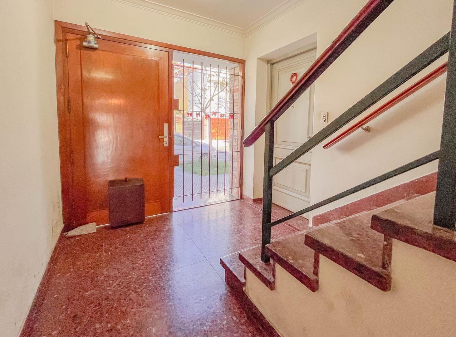 Foto de Vta. Villa Devoto PH, PB,4 ambs, cochera. Jardin, imagen 3
