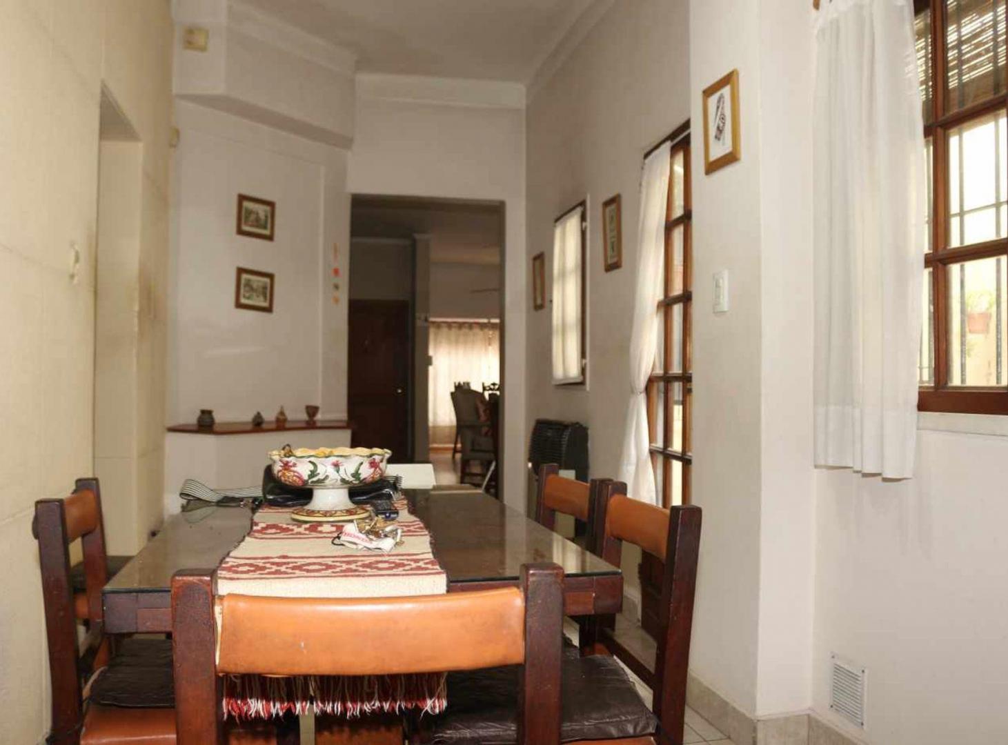Foto de VENTA DE CASA 5 AMB CON QUINCHO Y AMPLIA TERRAZA, imagen 4